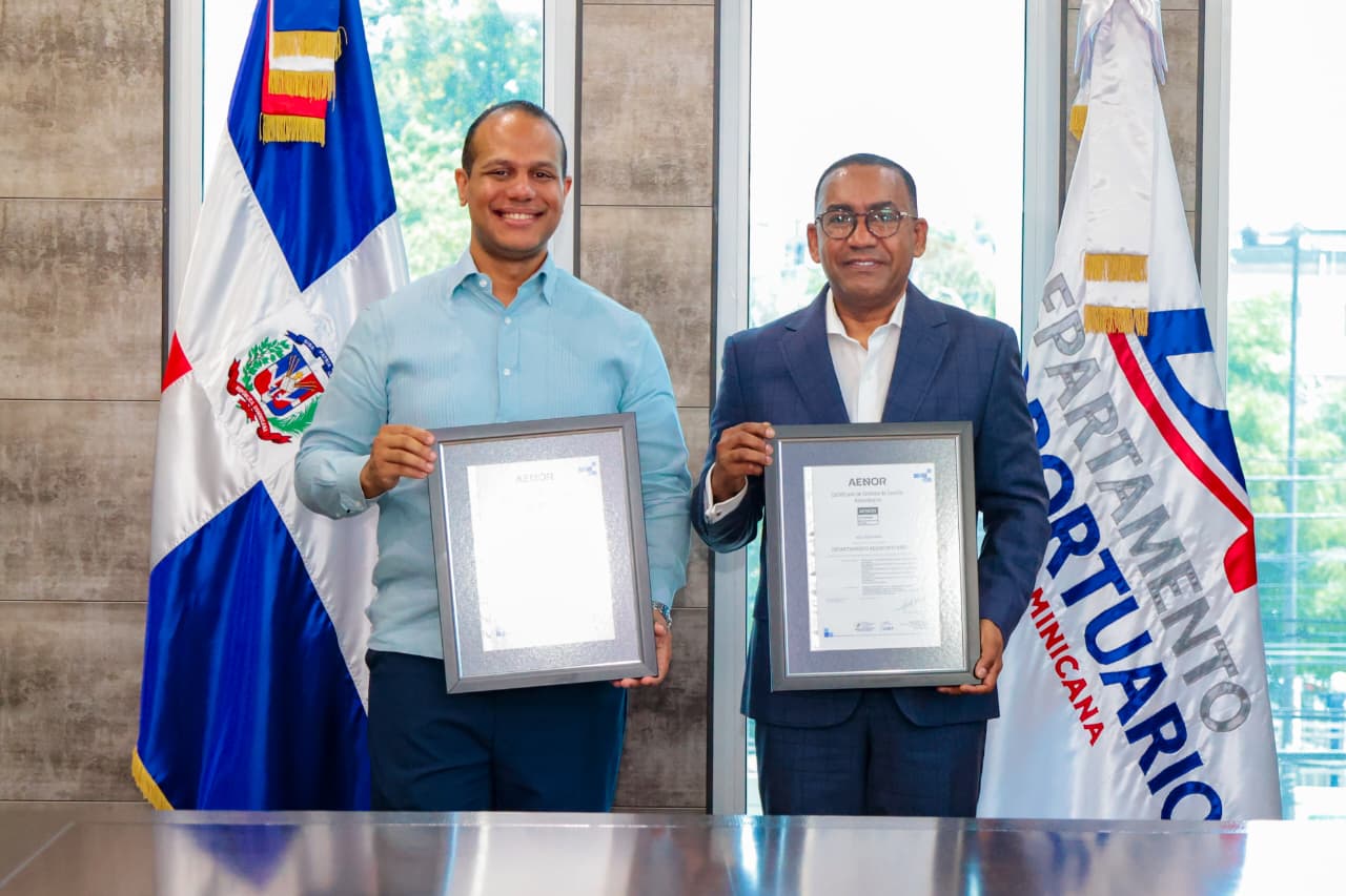 FlyDominicanRepublicDA Y AENOR 2 from Fly Dominican Repubic